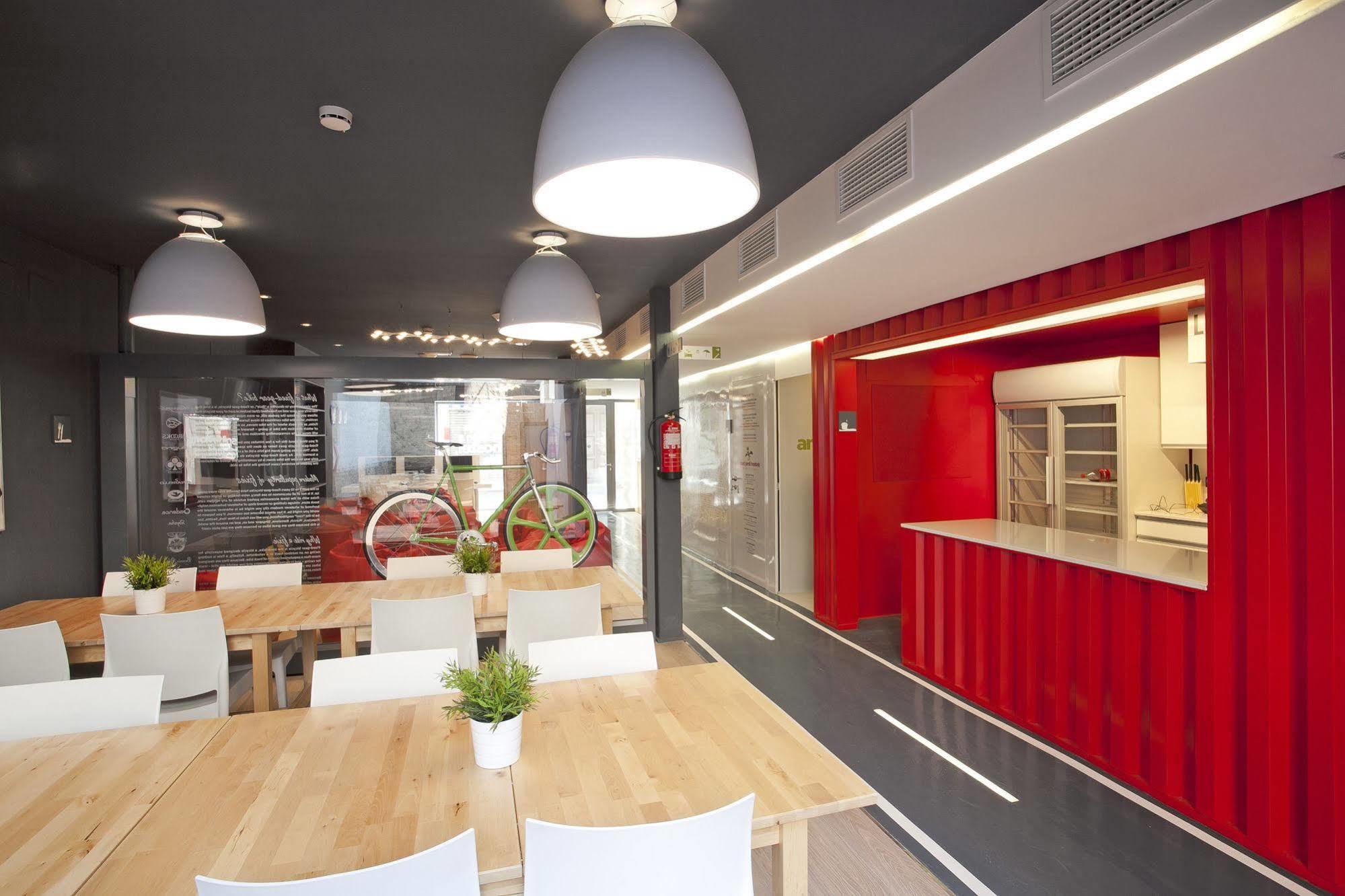 Albergue Sant Jordi Gracia *